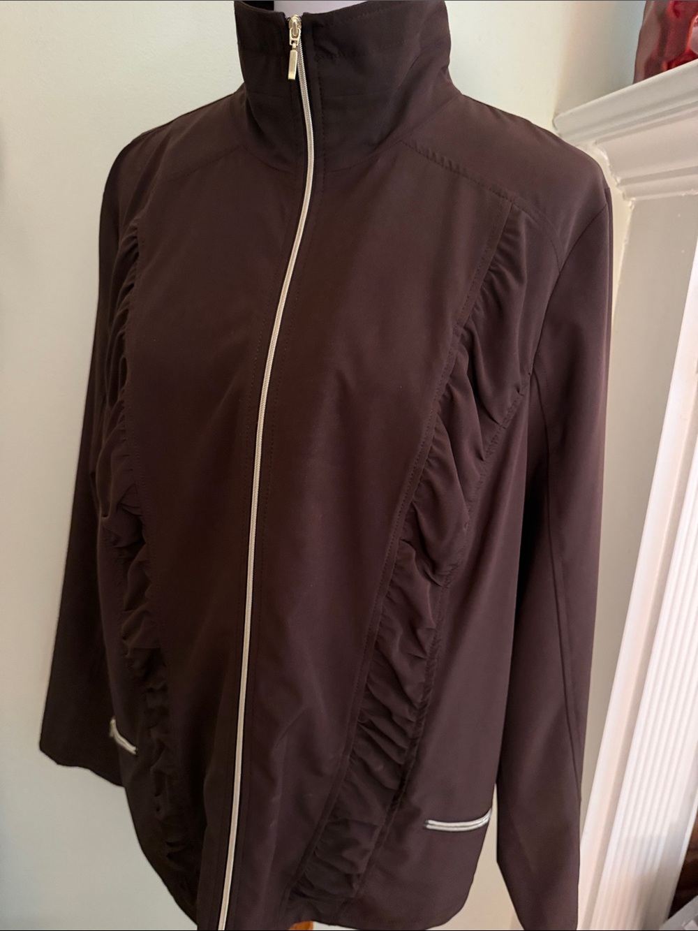 Chico's Zenergy Dark Brown Water Repellent Zip Front Utility Jacket Size 3 - Picture 8 of 9